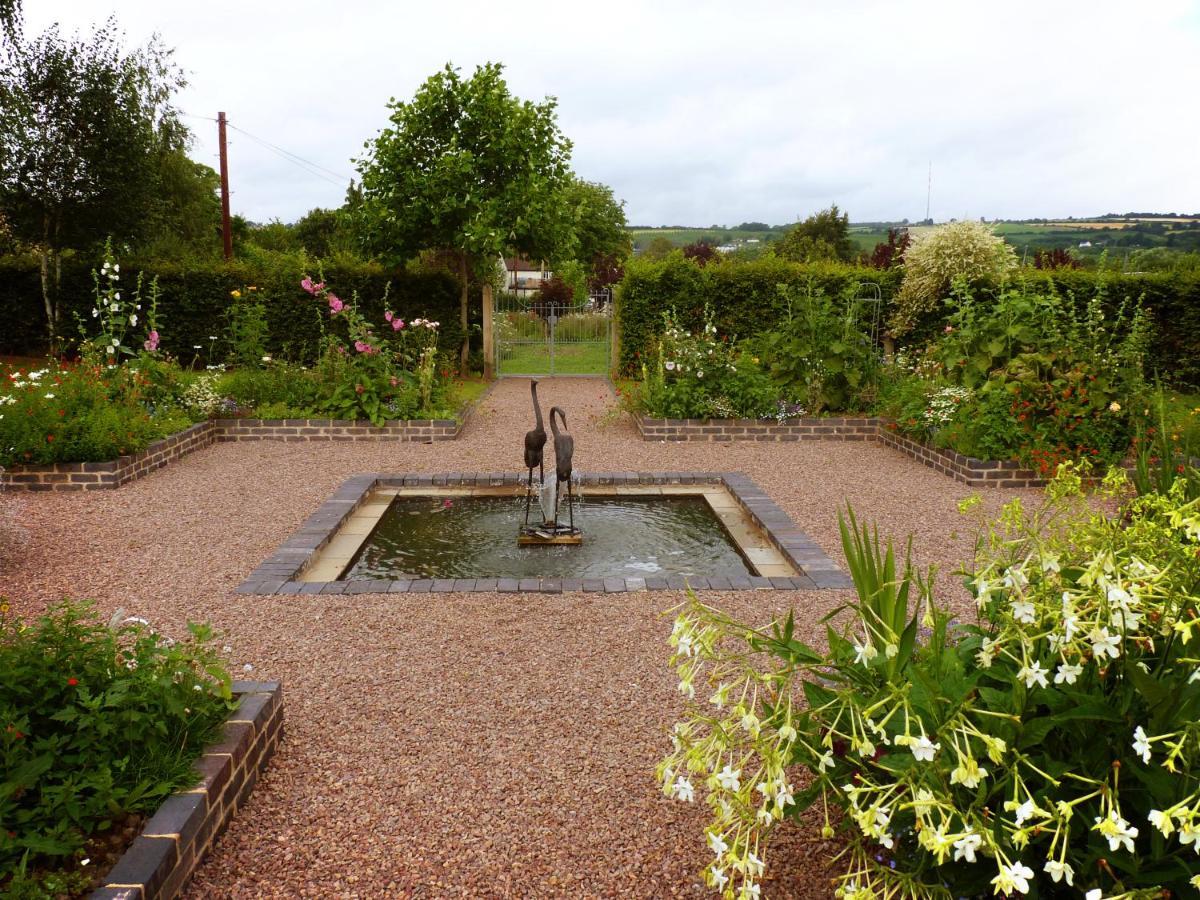 Walwyn Court Barns Villa Ledbury Exterior photo